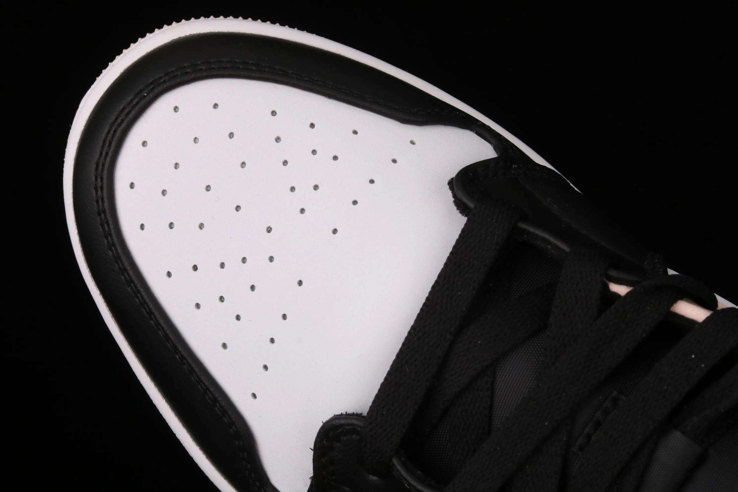 All categories Air Jordan Jordan series basketball shoes Air Jordan 1 Mid Air Jordan 1 Mid SE "Game Royal" AJ1 Joe 1 Black Pink China 554724-133